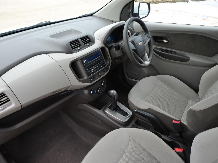 Интерьер Chevrolet Spin 2013 года  (TH) (фото 3 из 16)